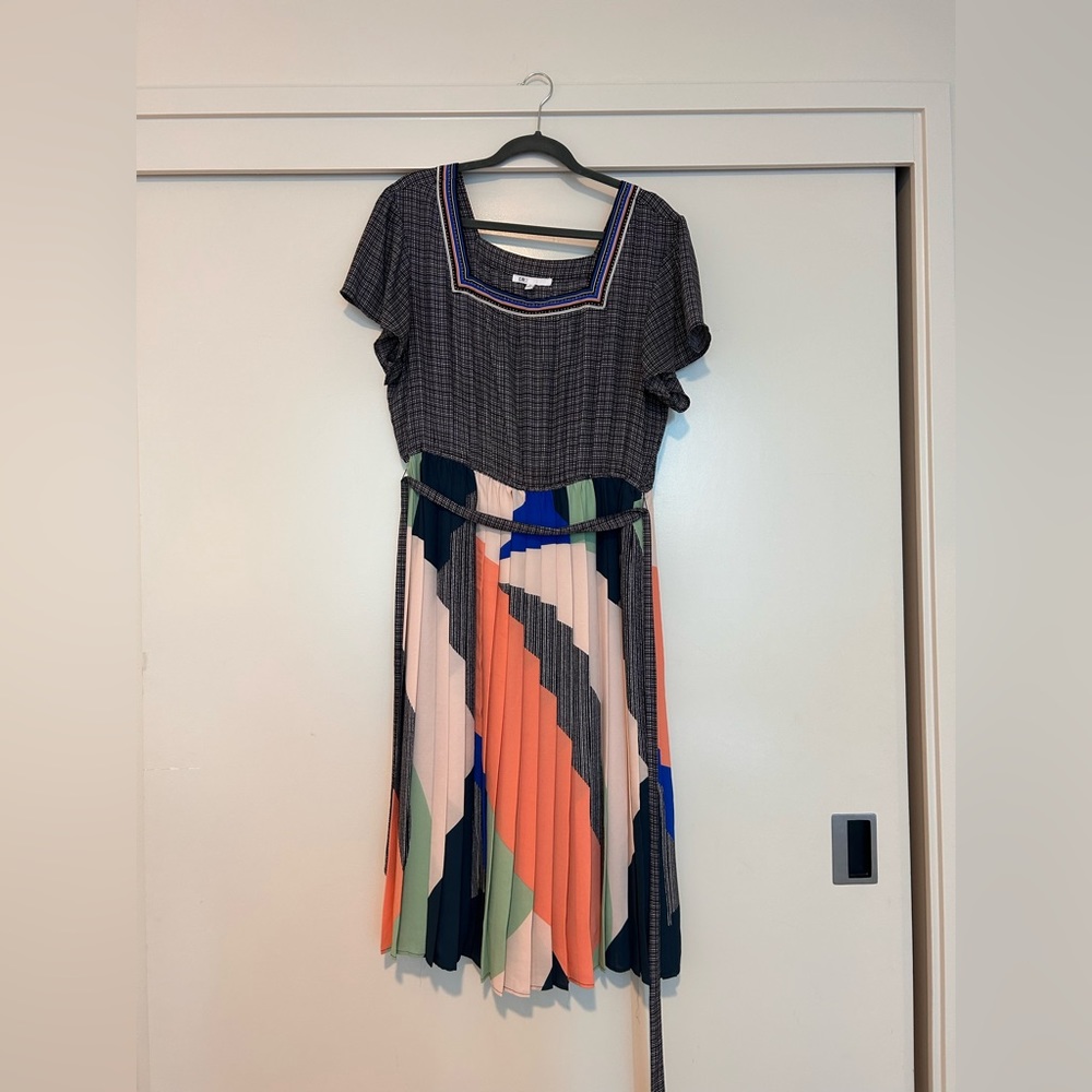 DR2 Patterned Tie-Waist Midi Dress XL